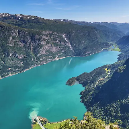Trolltunga منتزه العطل