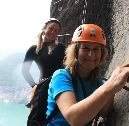 Parque de vacaciones Trolltunga 3*